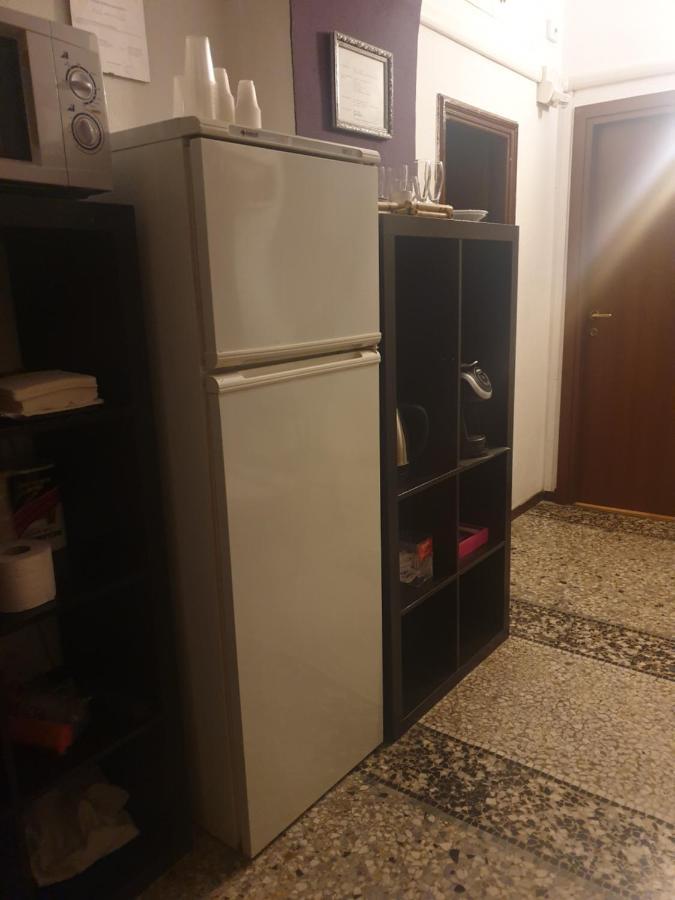 Guesthouse Ava Roma ภายนอก รูปภาพ