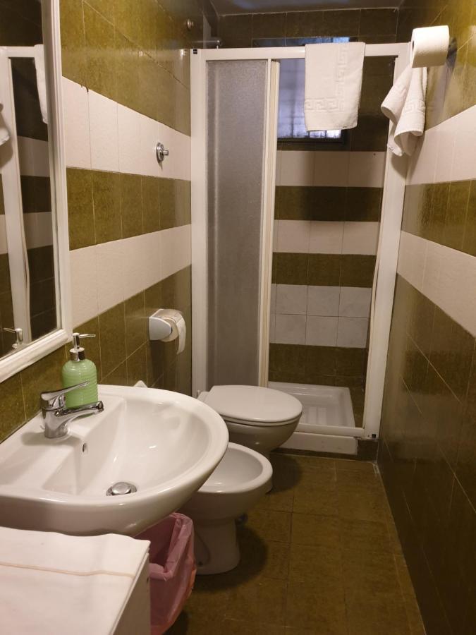 Guesthouse Ava Roma ภายนอก รูปภาพ